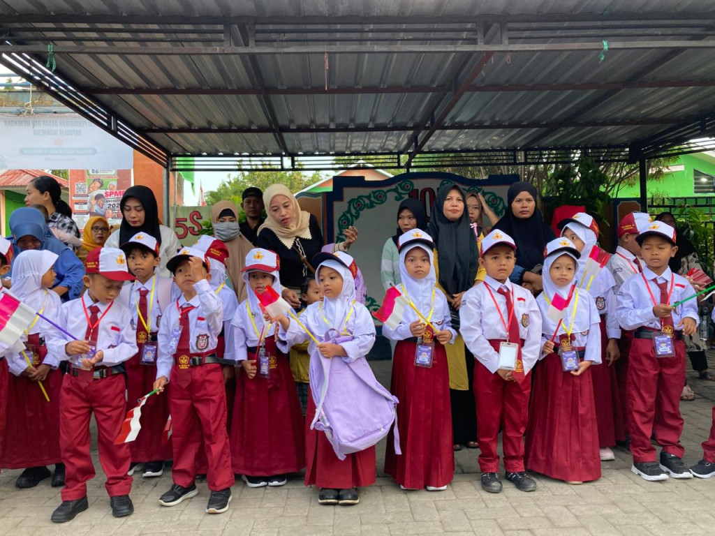 Pemerintah Beri Fleksibilitas Kerja bagi ASN pada Hari Pertama Masuk Sekolah Anak